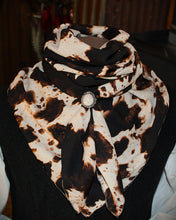 Load image into Gallery viewer, Wild Rag - "Softish" Cream & Brown Cow Hide #25